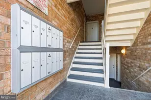 8001 Chanute Pl, Falls Church, VA 22042 - Photo 5