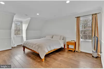 1502 Chain Bridge Court, McLean, VA 22101 - Photo 23