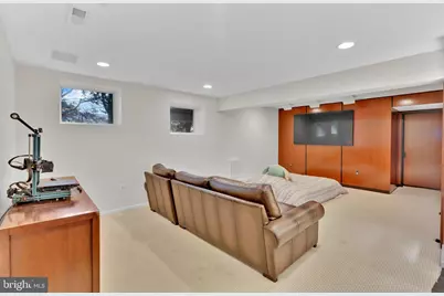 1502 Chain Bridge Court, McLean, VA 22101 - Photo 39