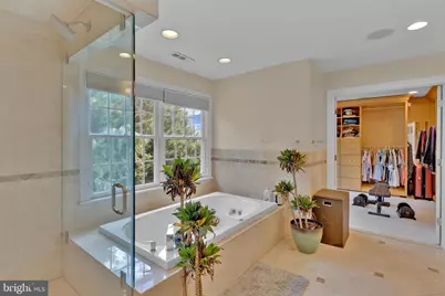 1502 Chain Bridge Court, McLean, VA 22101 - Photo 27