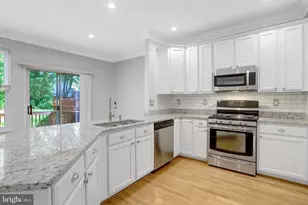 5142 Ballycastle Cir, Alexandria, VA 22315 - Photo 15