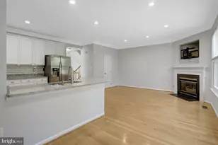 5142 Ballycastle Cir, Alexandria, VA 22315 - Photo 13