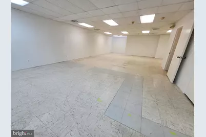 299 Herndon Parkway #106, Herndon, VA 20170 - Photo 3