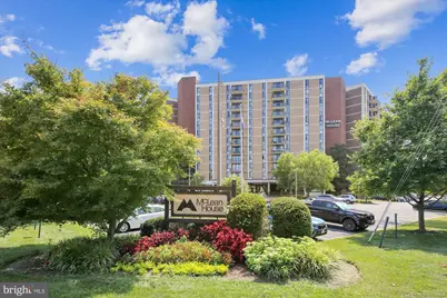 6800 Fleetwood Road #1004, McLean, VA 22101 - Photo 1
