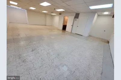 299 Herndon Parkway #106, Herndon, VA 20170 - Photo 5