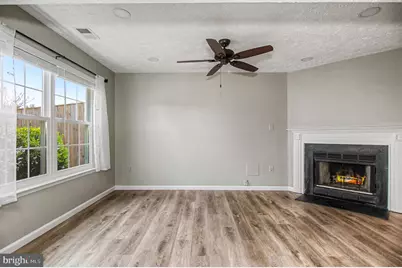 6105 Hoskins Hollow Circle, Centreville, VA 20121 - Photo 3