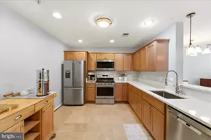 4367 Hackney Coach Ln, Fairfax, VA 22030 - Photo 7