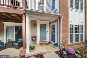 4367 Hackney Coach Ln, Fairfax, VA 22030 - Photo 1