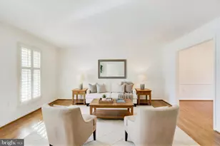 9321 Hobart Ct, Fairfax, VA 22032 - Photo 7