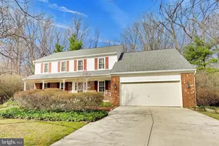 9321 Hobart Ct, Fairfax, VA 22032 - Photo 3