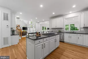 12804 Rose Grove Dr, Oak Hill, VA 20171 - Photo 23