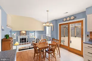 6027 Ridge Ford Dr, Burke, VA 22015 - Photo 25