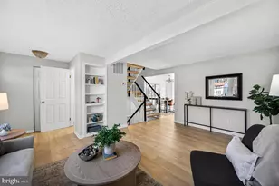 8225 Burning Forest Ct, Springfield, VA 22153 - Photo 7