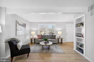 8225 Burning Forest Ct, Springfield, VA 22153 - Photo 5