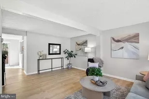 8225 Burning Forest Ct, Springfield, VA 22153 - Photo 3