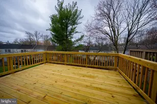 9203 Sheffield Hunt Ct, Lorton, VA 22079 - Photo 25
