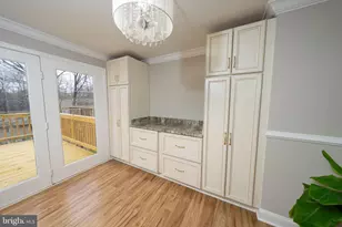 9203 Sheffield Hunt Ct, Lorton, VA 22079 - Photo 15