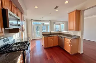 13600 Salk St, Herndon, VA 20171 - Photo 9