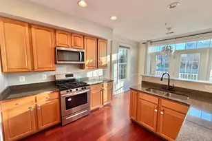 13600 Salk St, Herndon, VA 20171 - Photo 7