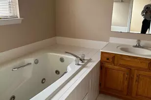 6850 Signature Cir, Alexandria, VA 22310 - Photo 11