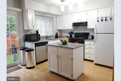 14721 Basingstoke Loop, Centreville, VA 20120 - Photo 3