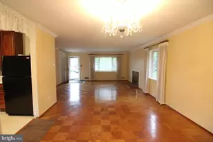 7712 Royston St, Annandale, VA 22003 - Photo 3