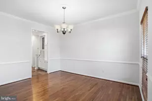 7710 Cashland Ct, Alexandria, VA 22315 - Photo 9