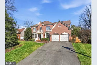 2707 Pioneer Lane, Falls Church, VA 22043 - Photo 3