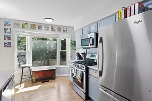 5701 Edgewater Oak Ct, Burke, VA 22015 - Photo 7