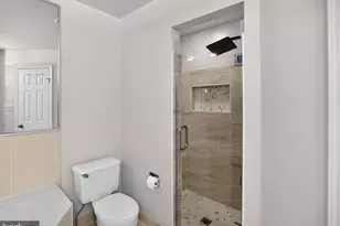 6065 Estates Dr, Alexandria, VA 22310 - Photo 17