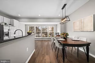 4118 Fountainside Ln, Fairfax, VA 22030 - Photo 11