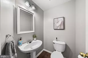 4118 Fountainside Ln, Fairfax, VA 22030 - Photo 35