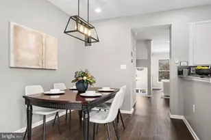 4118 Fountainside Ln, Fairfax, VA 22030 - Photo 17