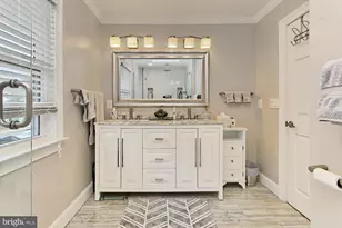 212 Ross Dr SW, Vienna, VA 22180 - Photo 25