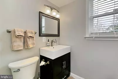 212 Ross Drive SW, Vienna, VA 22180 - Photo 37