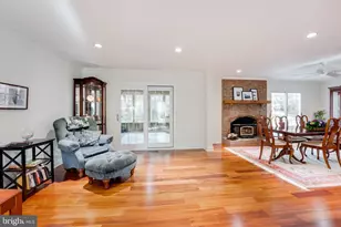 10727 Shingle Oak Ct, Burke, VA 22015 - Photo 19