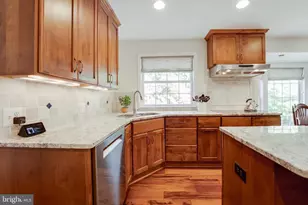 10727 Shingle Oak Ct, Burke, VA 22015 - Photo 25