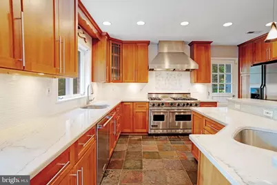 1104 Flor Lane, McLean, VA 22102 - Photo 25