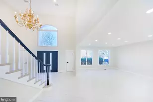 2713 Silkwood Ct, Oakton, VA 22124 - Photo 11