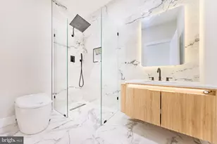 2713 Silkwood Ct, Oakton, VA 22124 - Photo 39