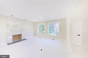 2713 Silkwood Ct, Oakton, VA 22124 - Photo 37