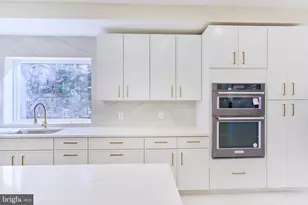 2713 Silkwood Ct, Oakton, VA 22124 - Photo 21