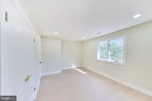 2713 Silkwood Ct, Oakton, VA 22124 - Photo 39