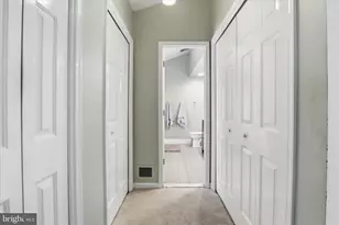 8006 Oak Hollow Ln, Fairfax Station, VA 22039 - Photo 23