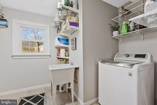 1714 Saddle Ridge Ct, Vienna, VA 22182 - Photo 21