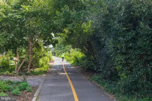 1714 Saddle Ridge Ct, Vienna, VA 22182 - Photo 47