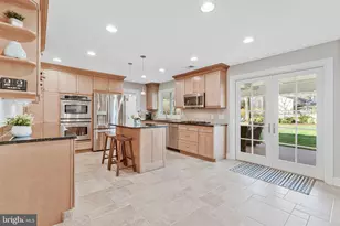 1714 Saddle Ridge Ct, Vienna, VA 22182 - Photo 11