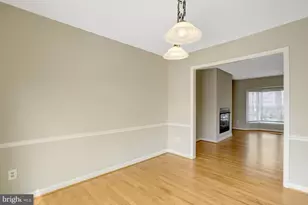 8523 Lakinhurst Ln, Springfield, VA 22152 - Photo 11