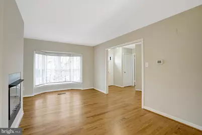 8523 Lakinhurst Lane, Springfield, VA 22152 - Photo 7