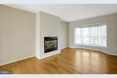 8523 Lakinhurst Lane, Springfield, VA 22152 - Photo 9